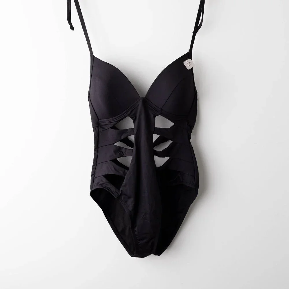 Kenneth Cole | Tummy Toner Cutout Swimsuit | M - Picture 6 of 10